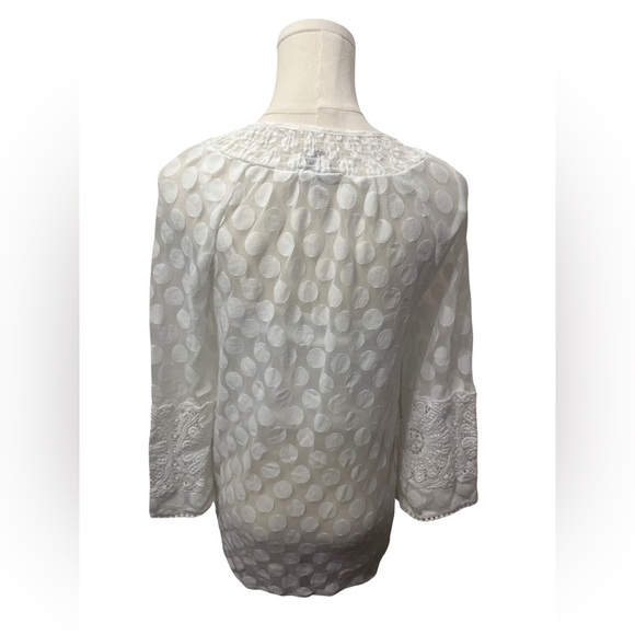 Alfani Woman Women’s White Lace Polka Dot & embroidered lace sleeve - size Small - Picture 3 of 3